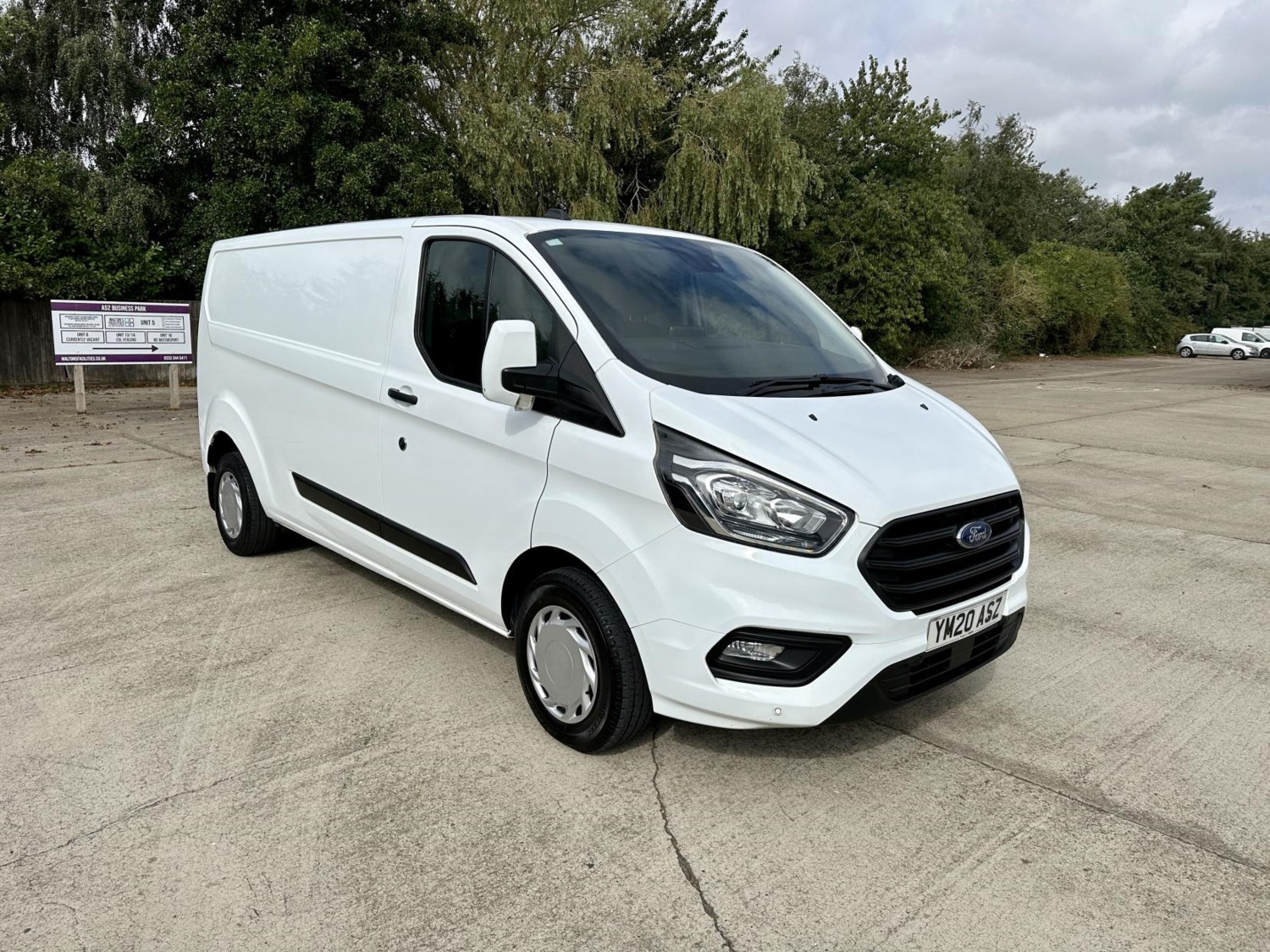 Ford Transit Custom Listing Image