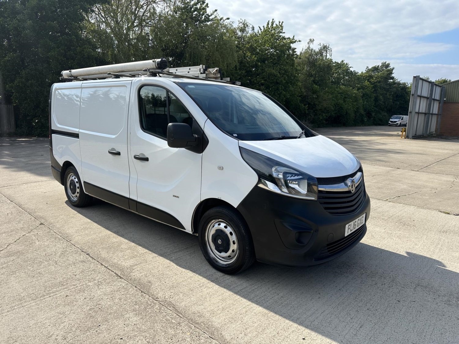 Vauxhall Vivaro Listing Image