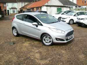 2013 13 Ford Fiesta 1.25 82 Zetec 3dr, Only 46,000 miles fsh, £35 road tax, Aircon, Alloys. 3 Doors HATCHBACK
