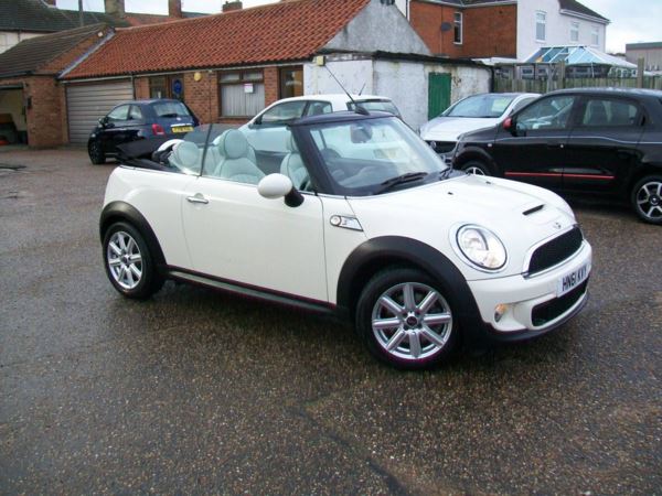 2011 (61) MINI Convertible 1.6 Cooper S 2dr Automatic, ONLY 25,000 MILES WITH FULL MINI HISTORY. For Sale In Lowestoft, Suffolk