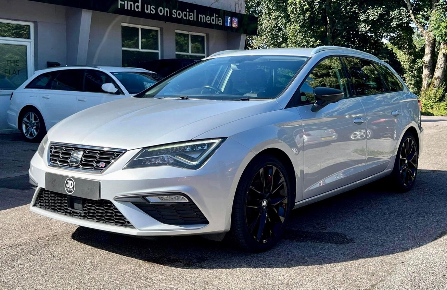 SEAT Leon Listing Image