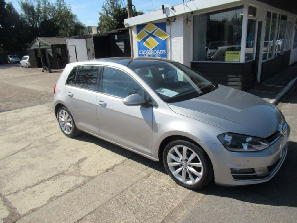 Volkswagen Golf Listing Image