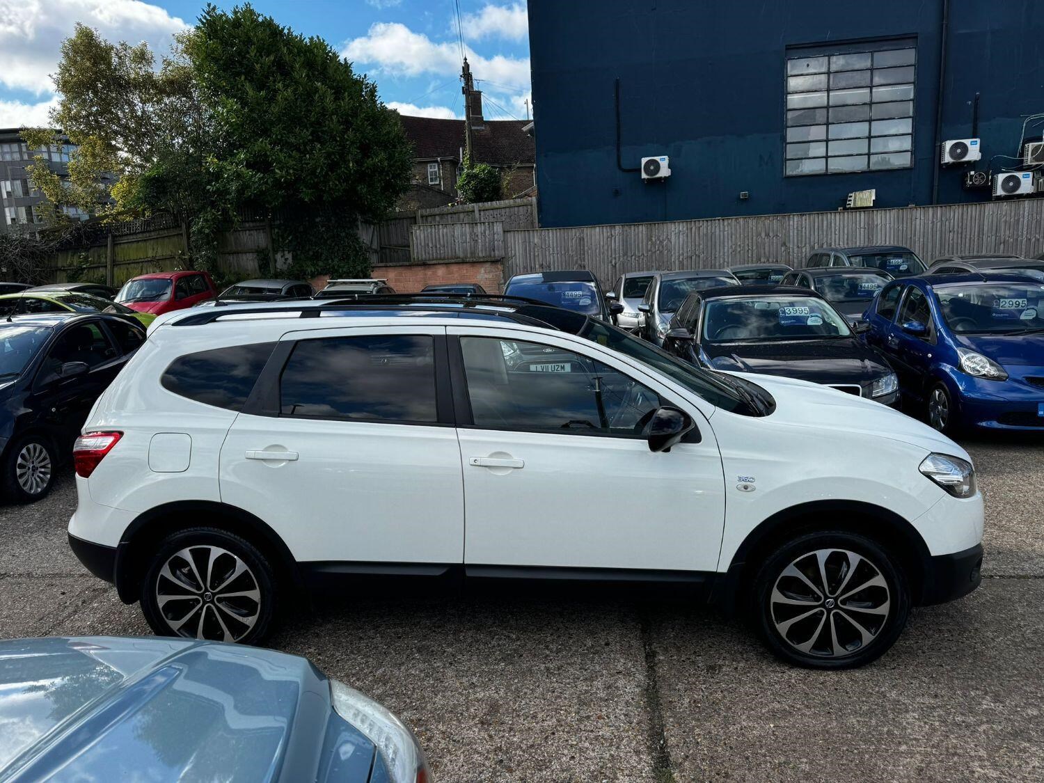 Nissan Qashqai+2 Listing Image