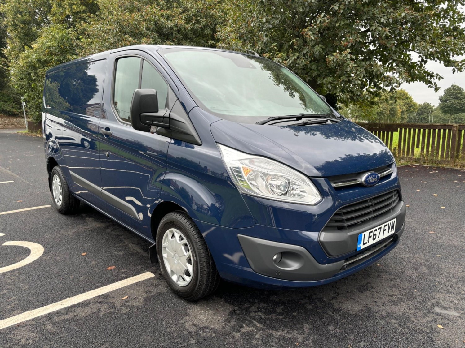 Ford Transit Custom Listing Image