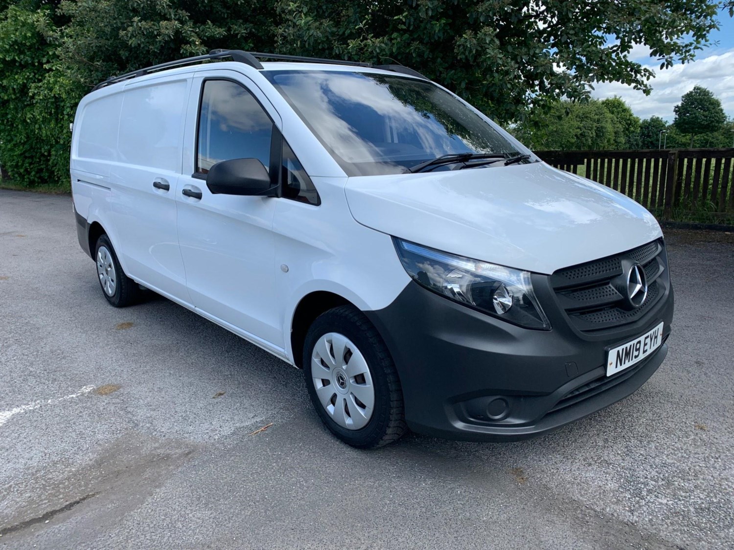 Mercedes-Benz Vito Listing Image