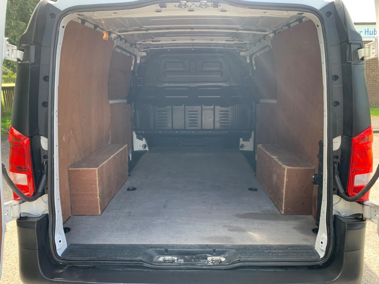 Mercedes-Benz Vito Listing Image