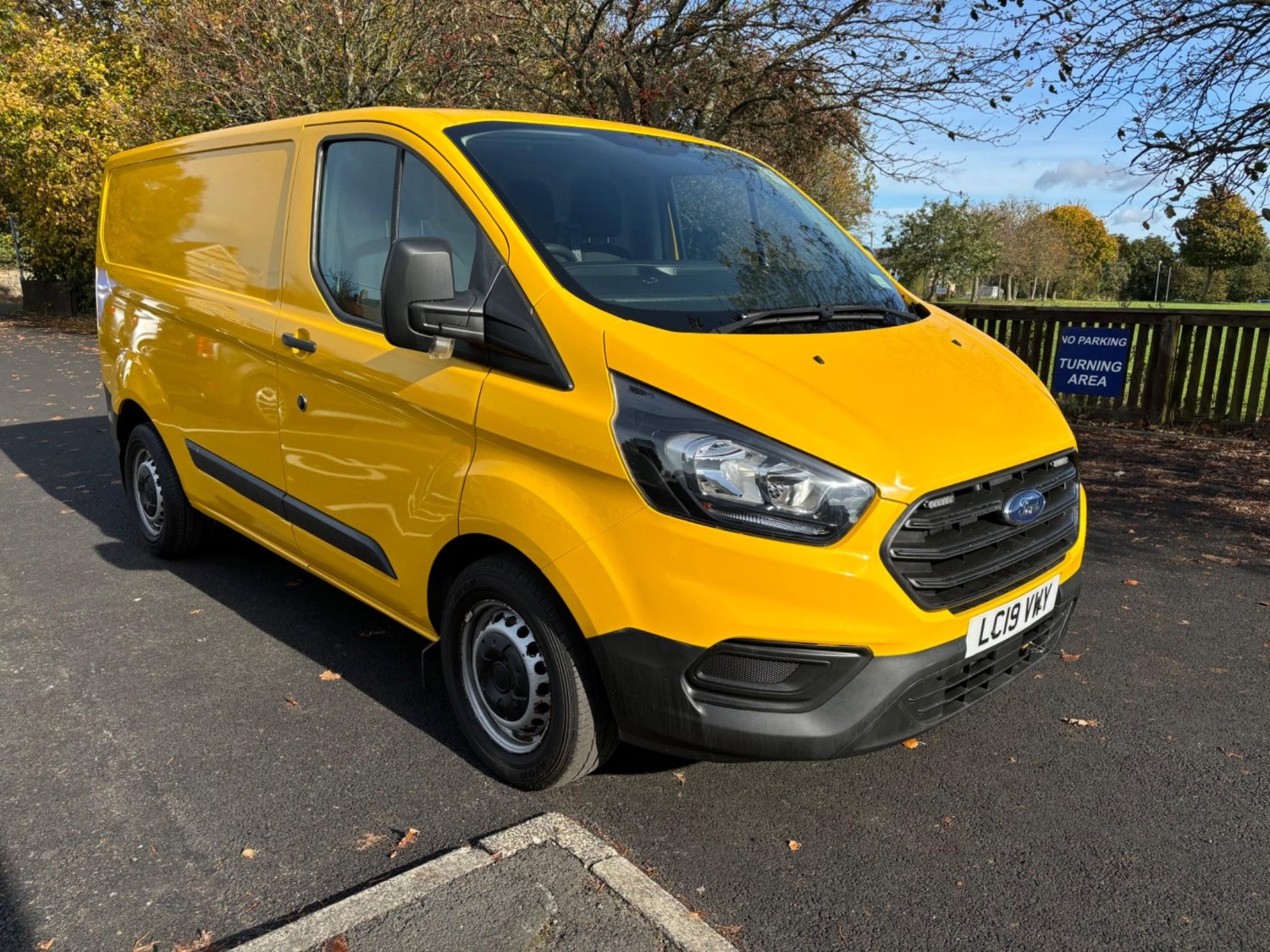 Ford Transit Custom Listing Image