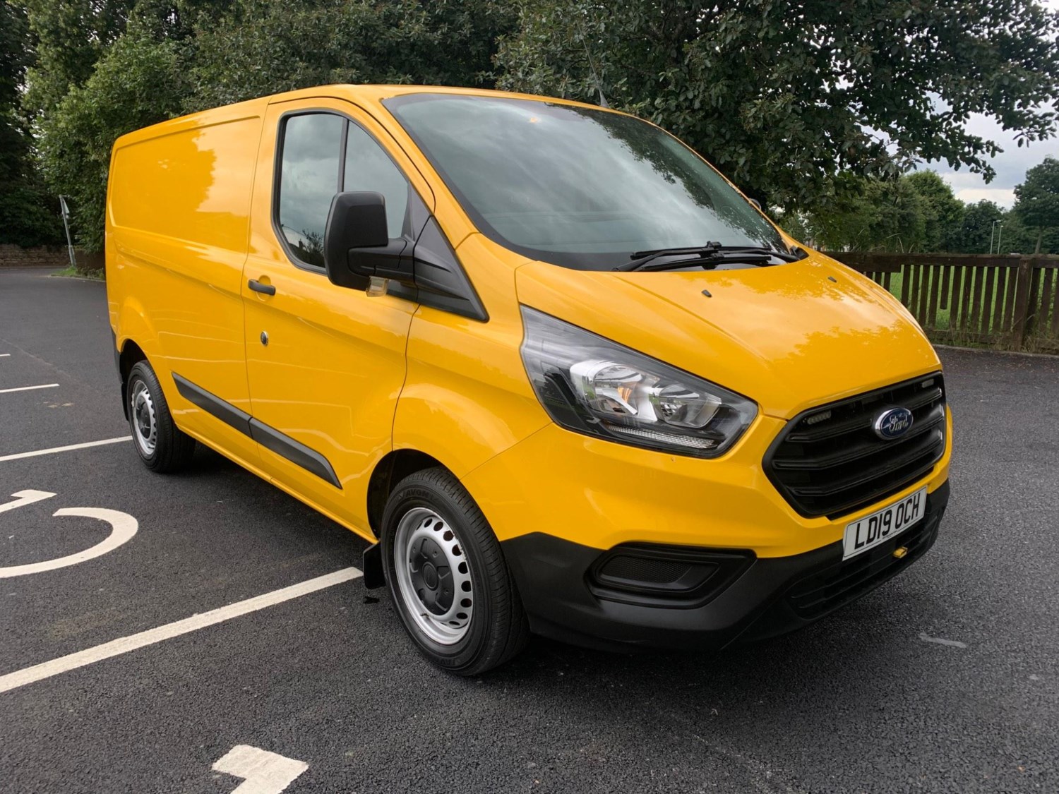 Ford Transit Custom Listing Image