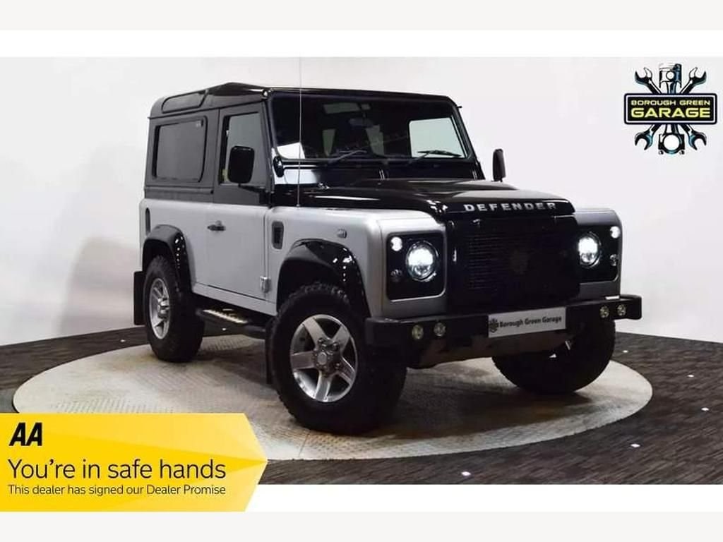 Land Rover Defender Listing Image