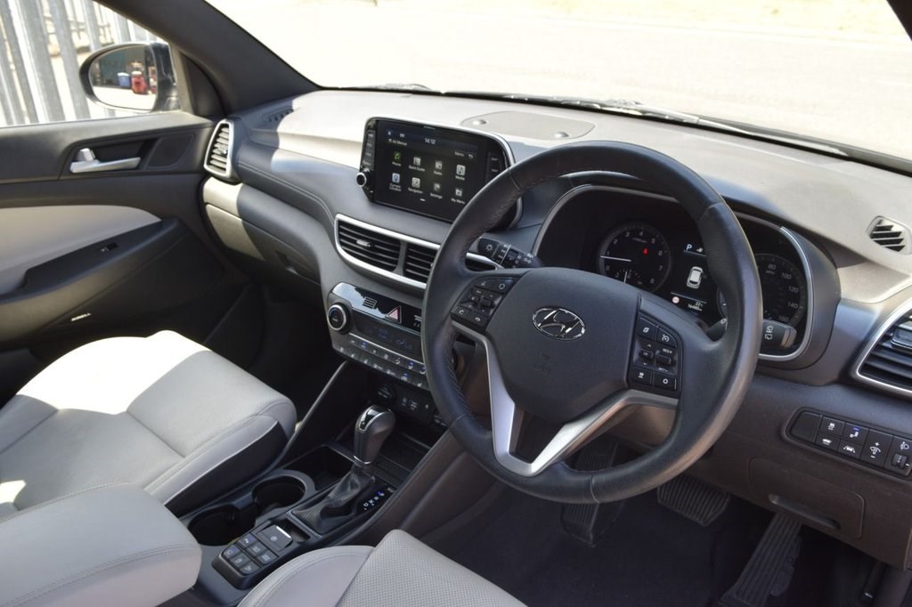 Hyundai TUCSON Listing Image