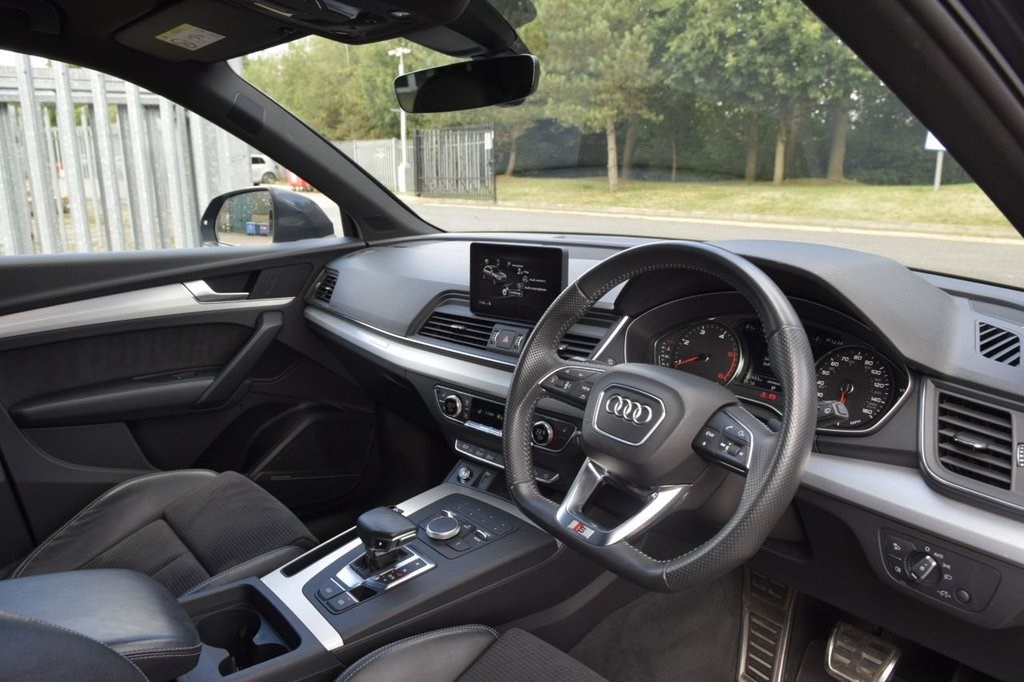 Audi Q5 Listing Image