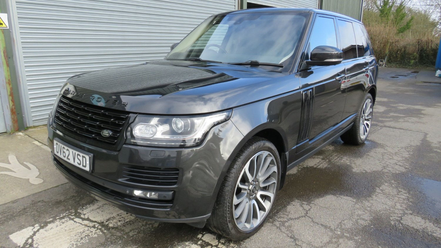 Land Rover Range Rover Listing Image