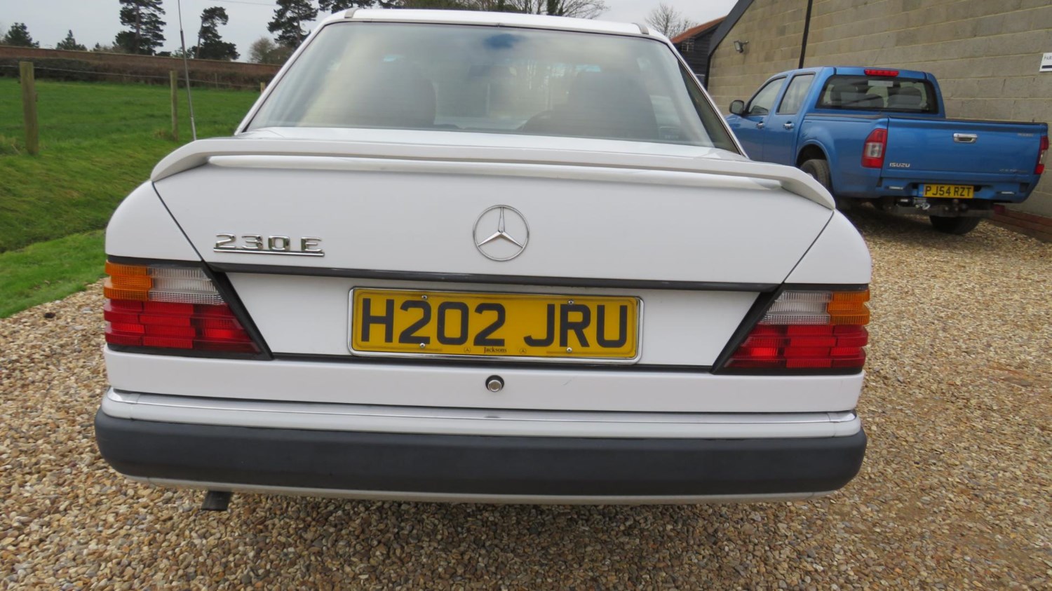 1990 (H) Mercedes-Benz E Class 230 E 4dr Auto [W124] For Sale In Lymington, Hampshire