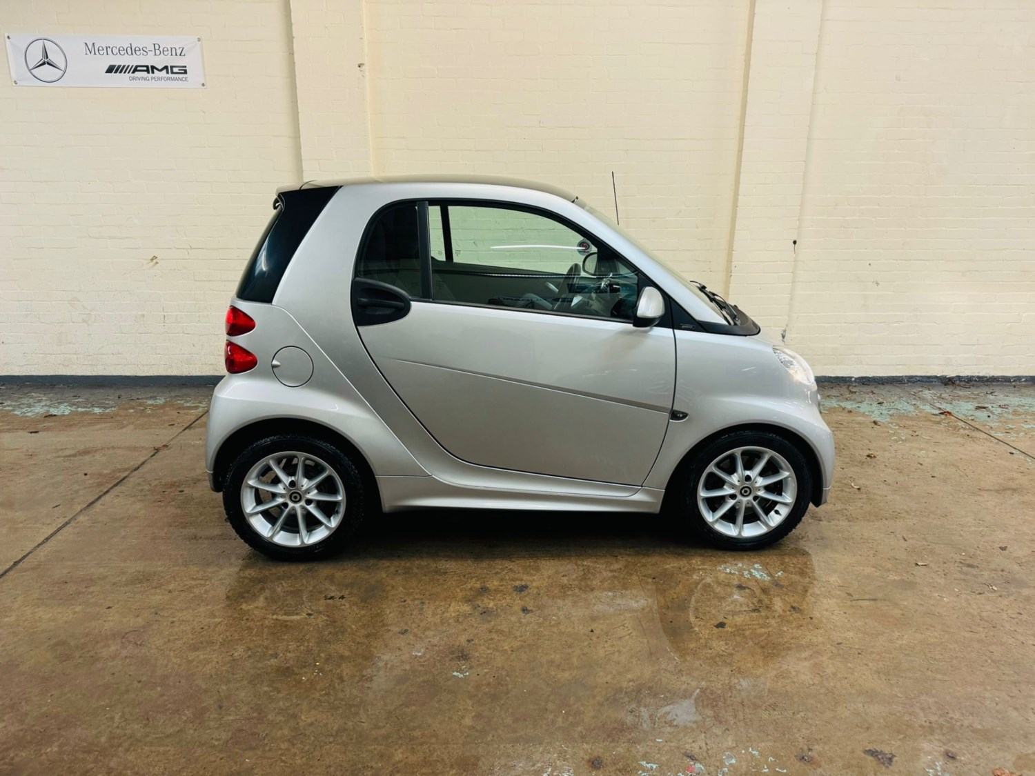 Smart fortwo Listing Image