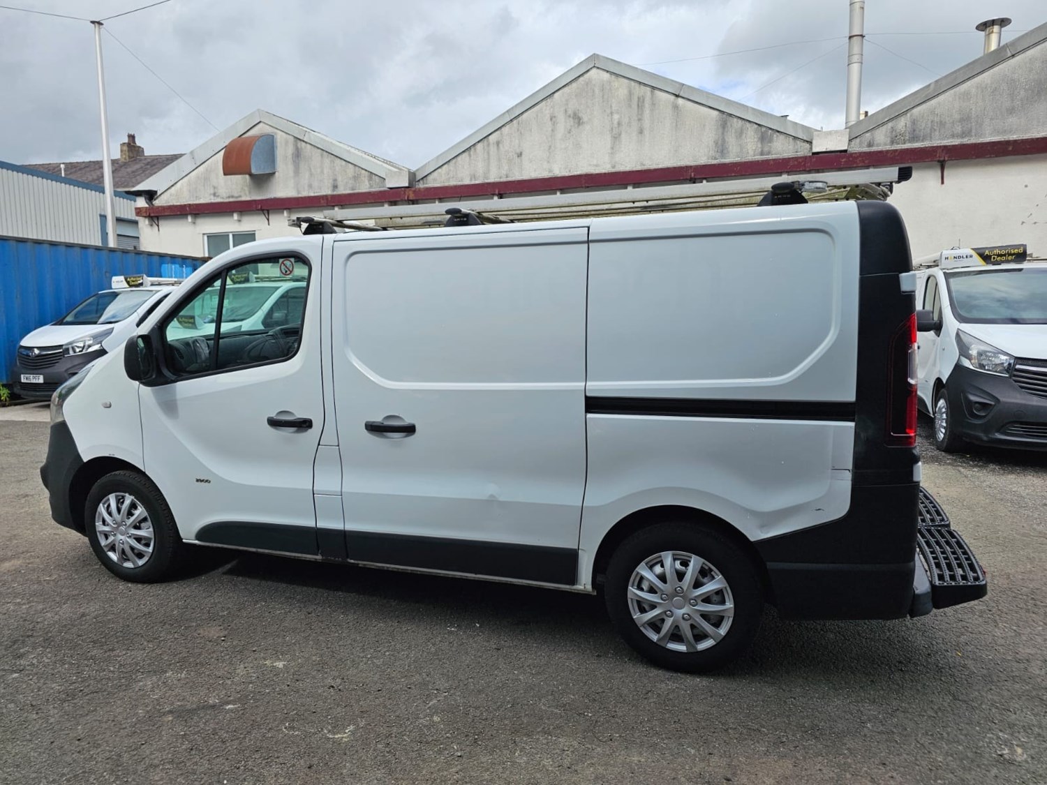 Vauxhall Vivaro Listing Image