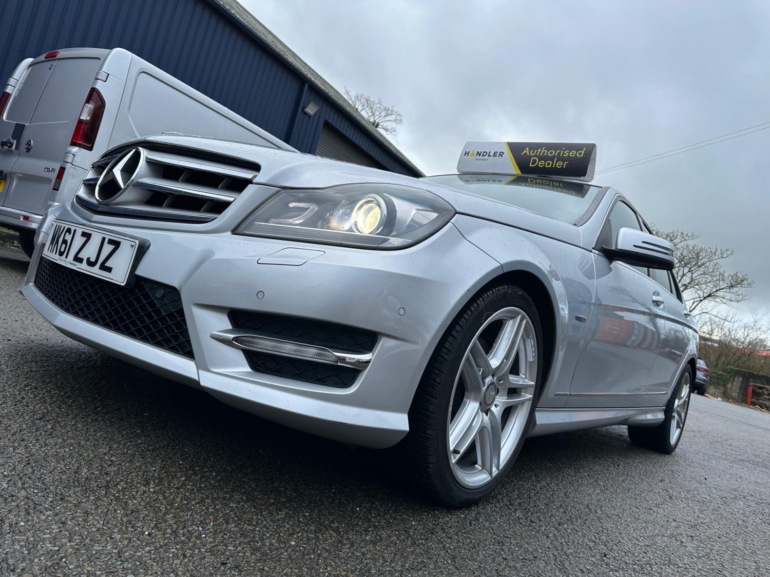 Mercedes-Benz C-Class Listing Image