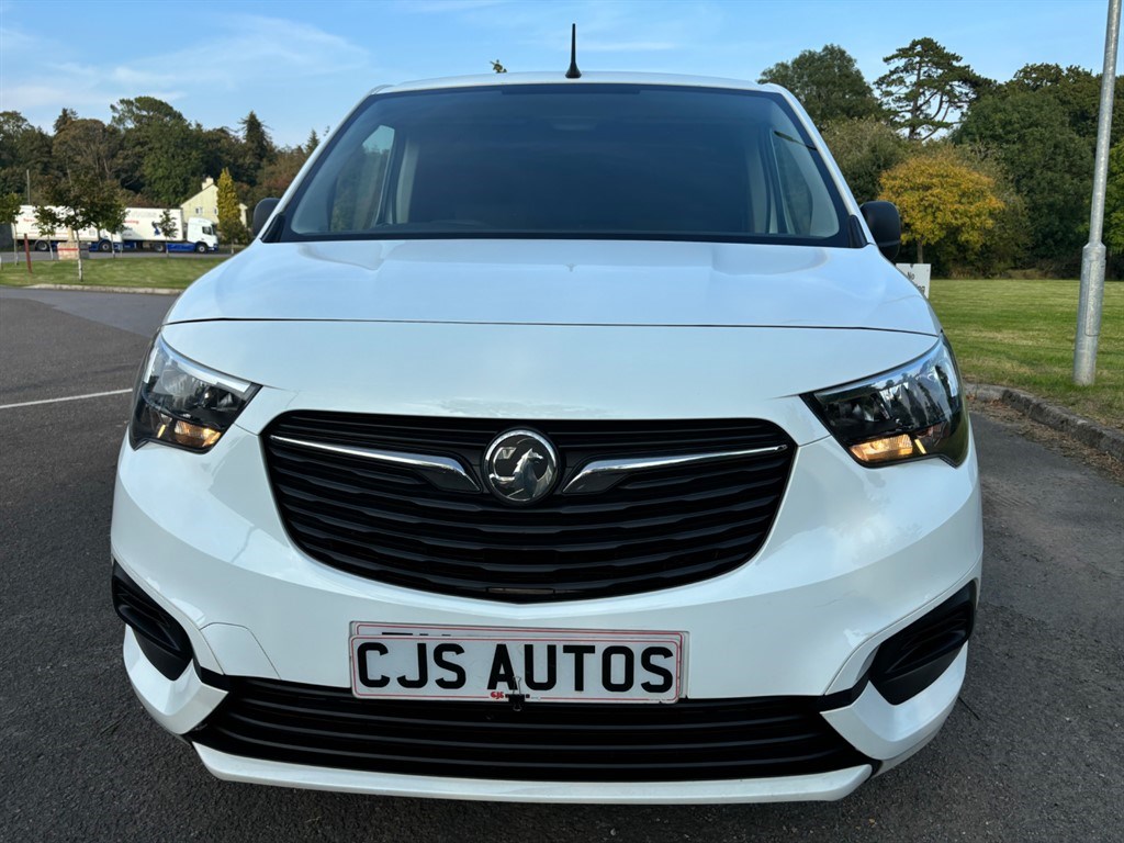 Vauxhall Combo Listing Image