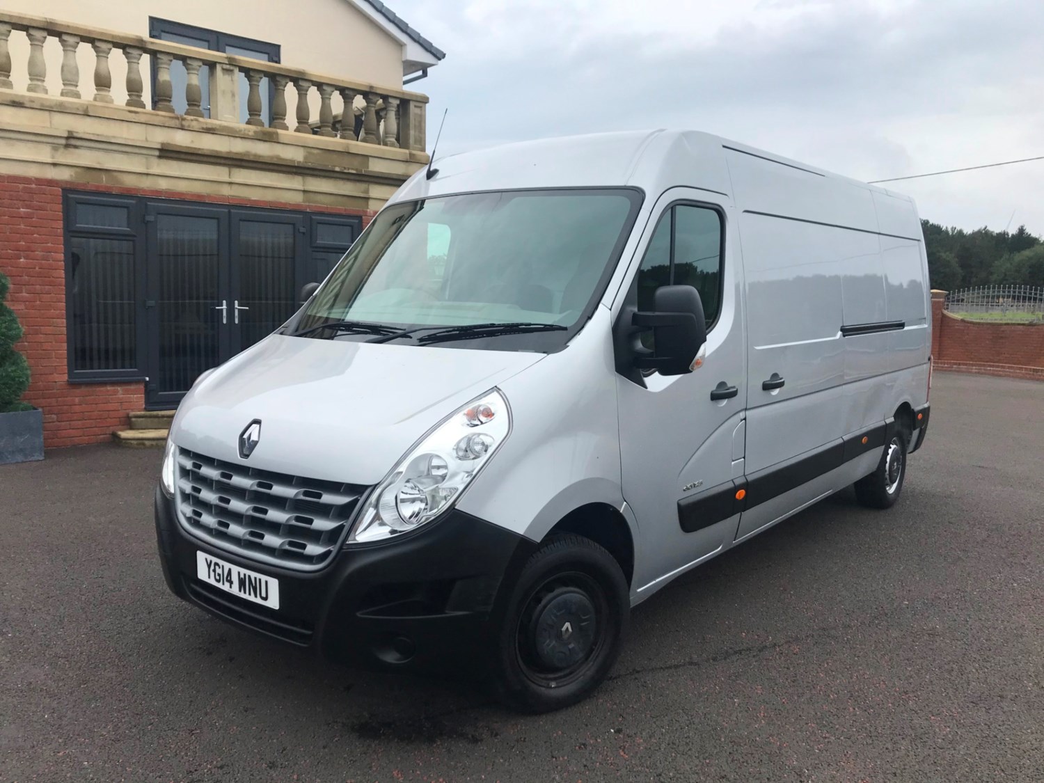 Renault Master Listing Image