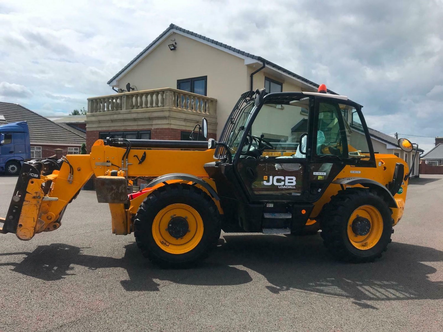 JCB  Listing Image