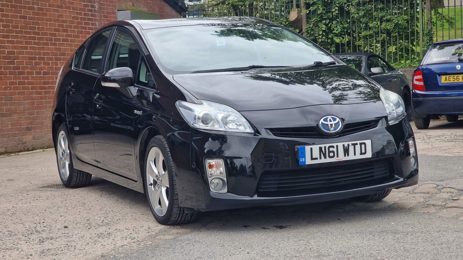 Toyota Prius Listing Image