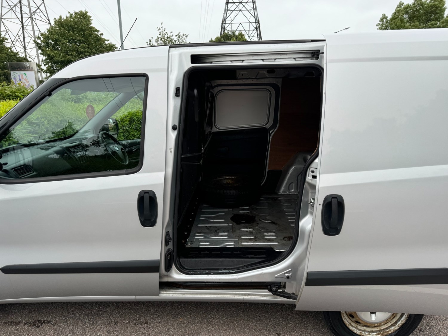 Vauxhall Combo Listing Image