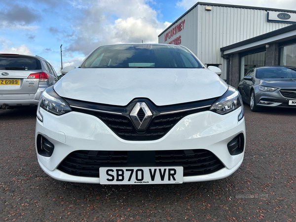 Renault Clio Listing Image