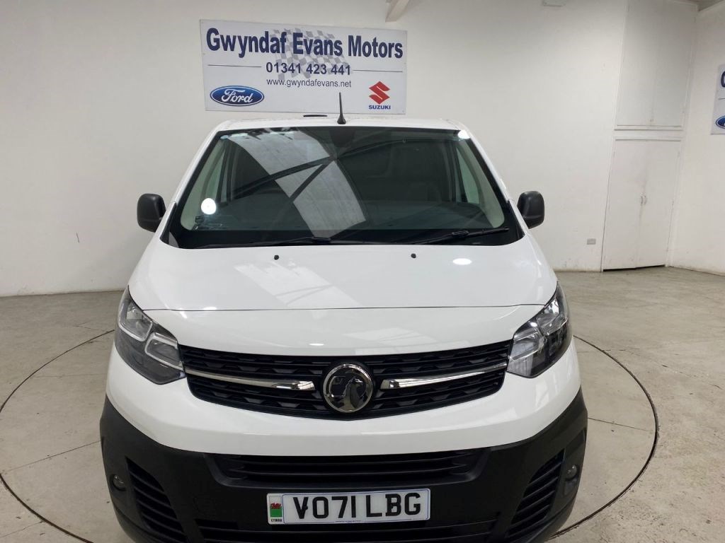 Vauxhall Vivaro Listing Image