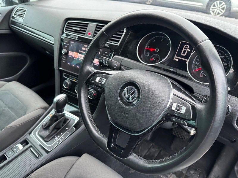 Volkswagen Golf Listing Image