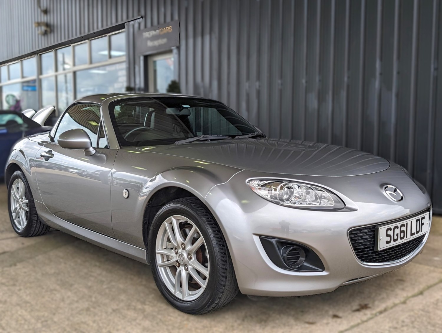 Mazda MX-5 Listing Image