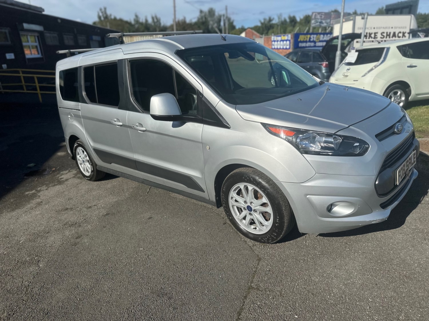 Ford Grand Tourneo Connect Listing Image