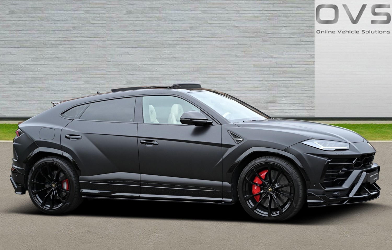 Lamborghini Urus Listing Image