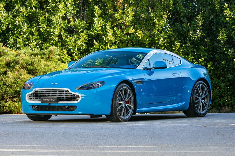 Aston Martin Vantage Listing Image