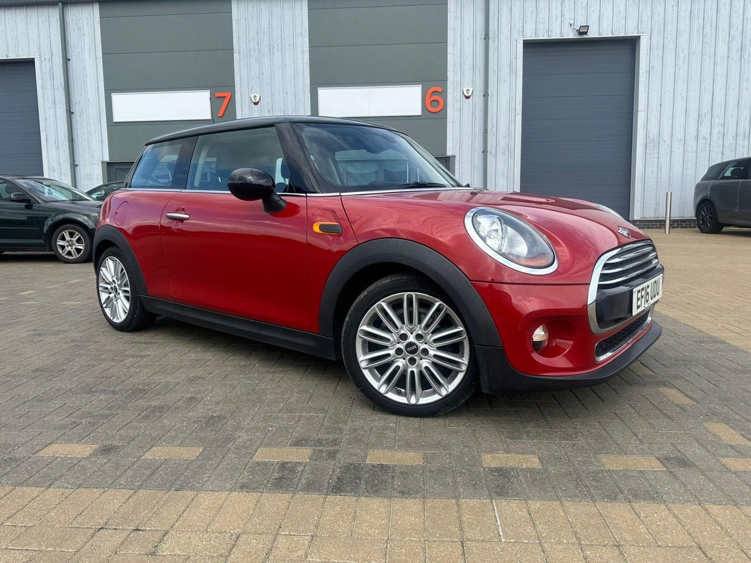 MINI Hatch Listing Image