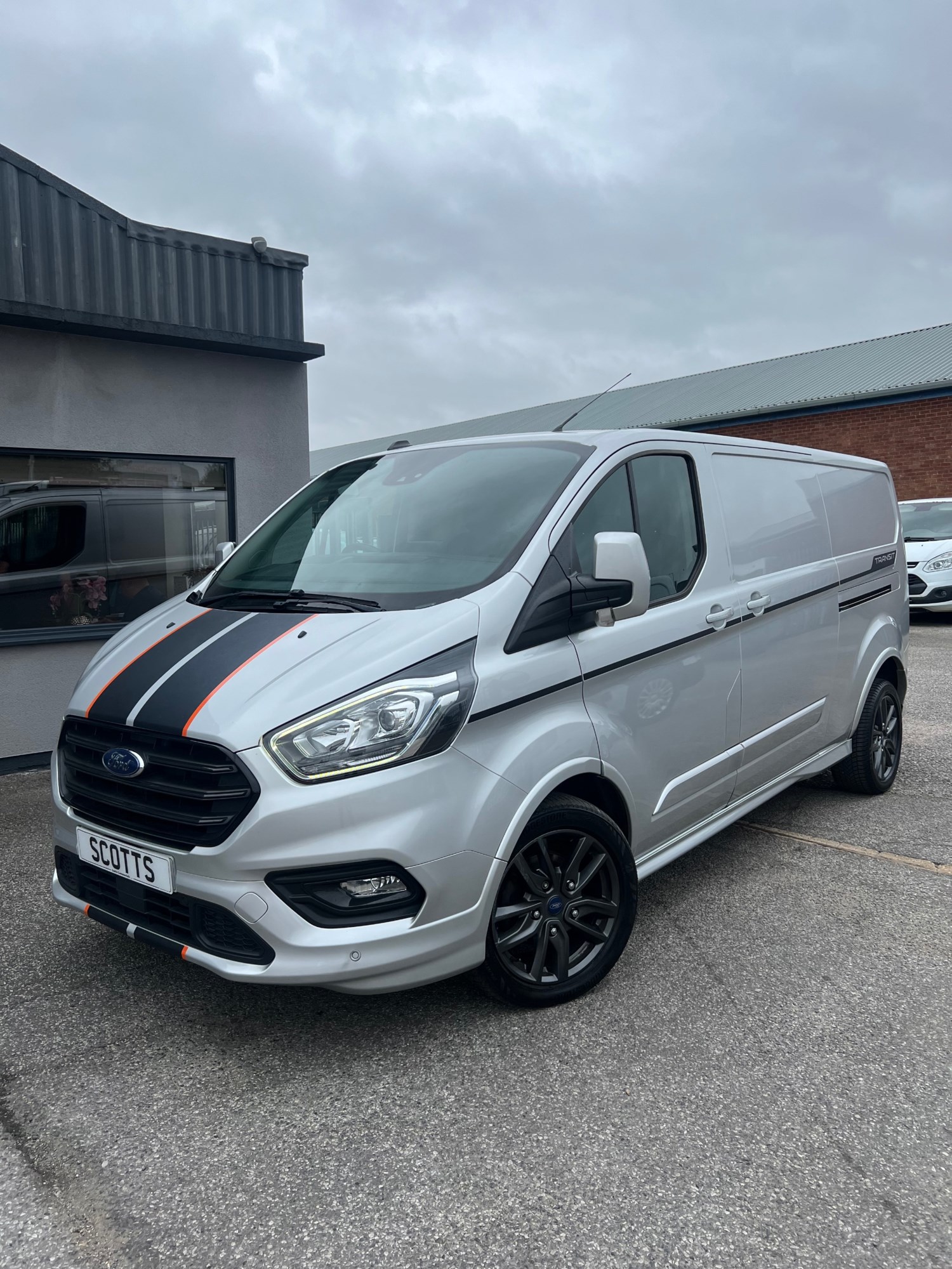 Ford Transit Custom Listing Image