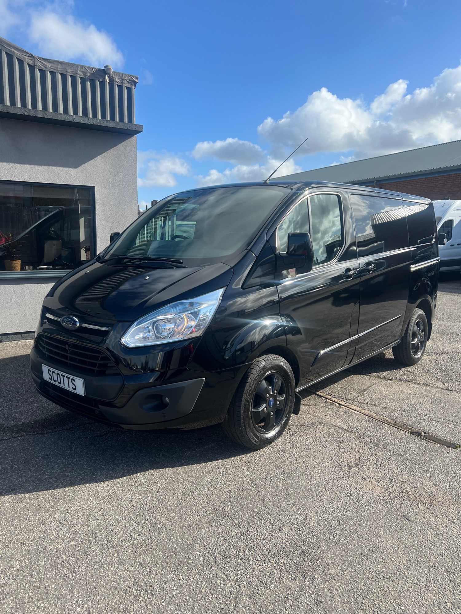 Ford Transit Custom Listing Image