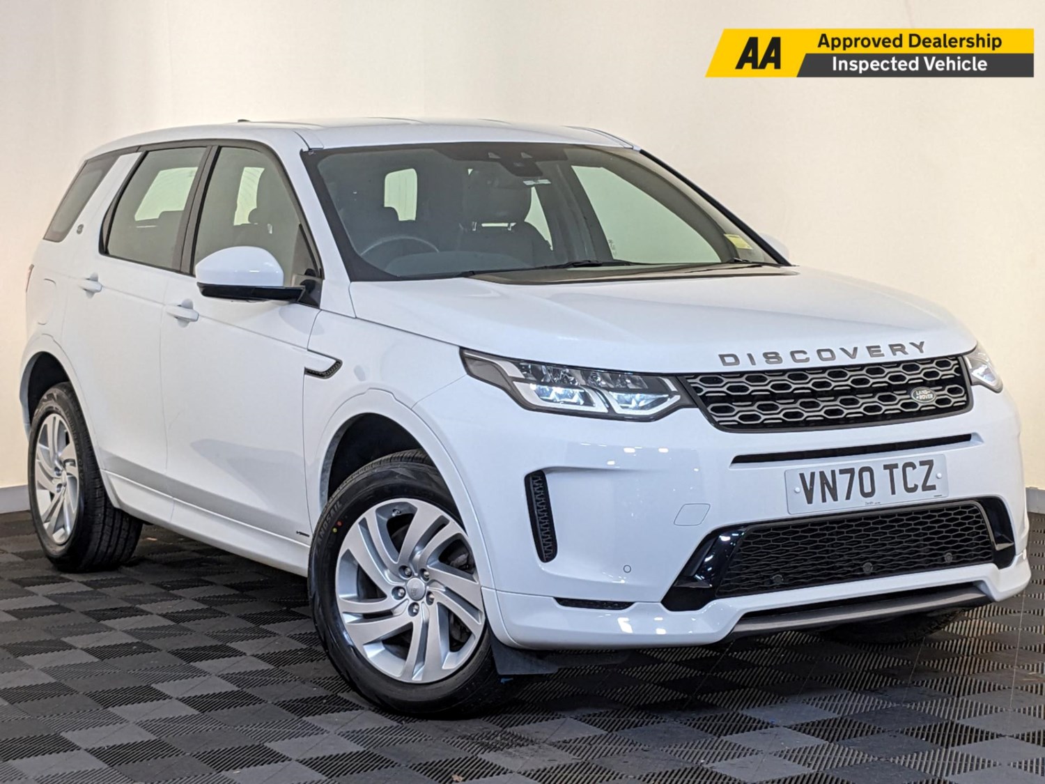 2020 used Land Rover Discovery Sport 1.5 P300e R-Dynamic S 5dr Auto [5 Seat]