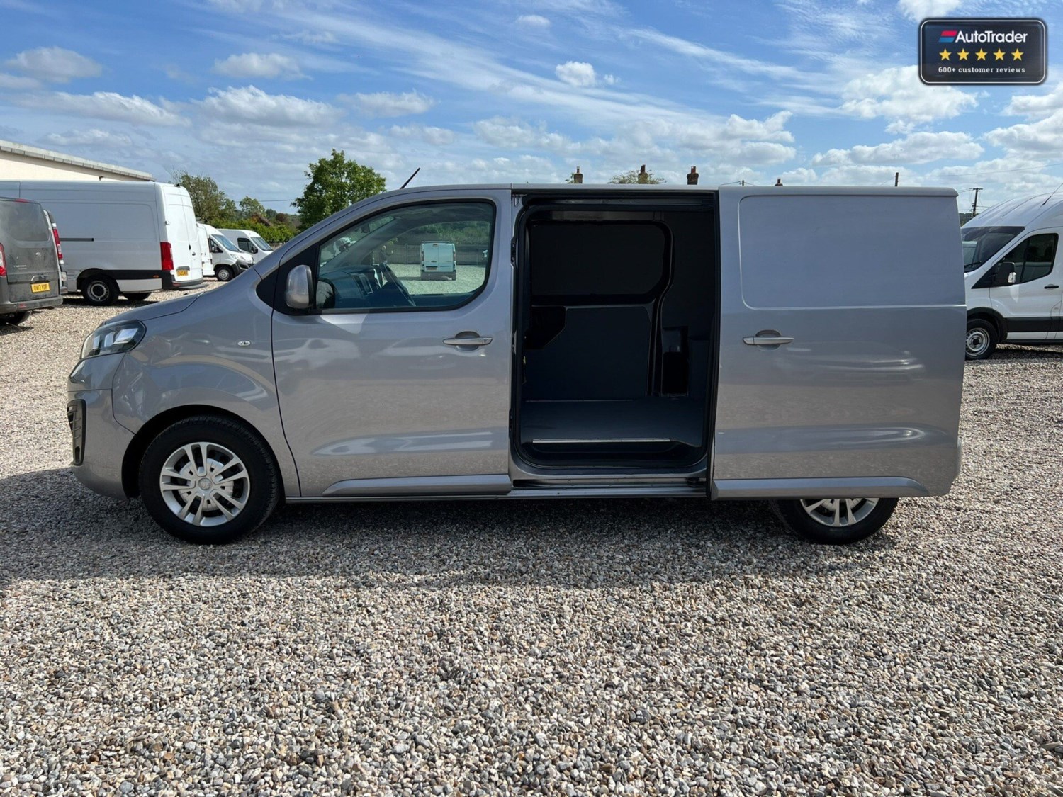 Vauxhall Vivaro Listing Image