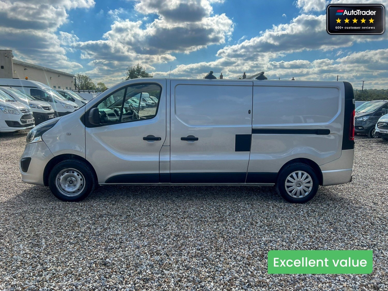 Vauxhall Vivaro Listing Image