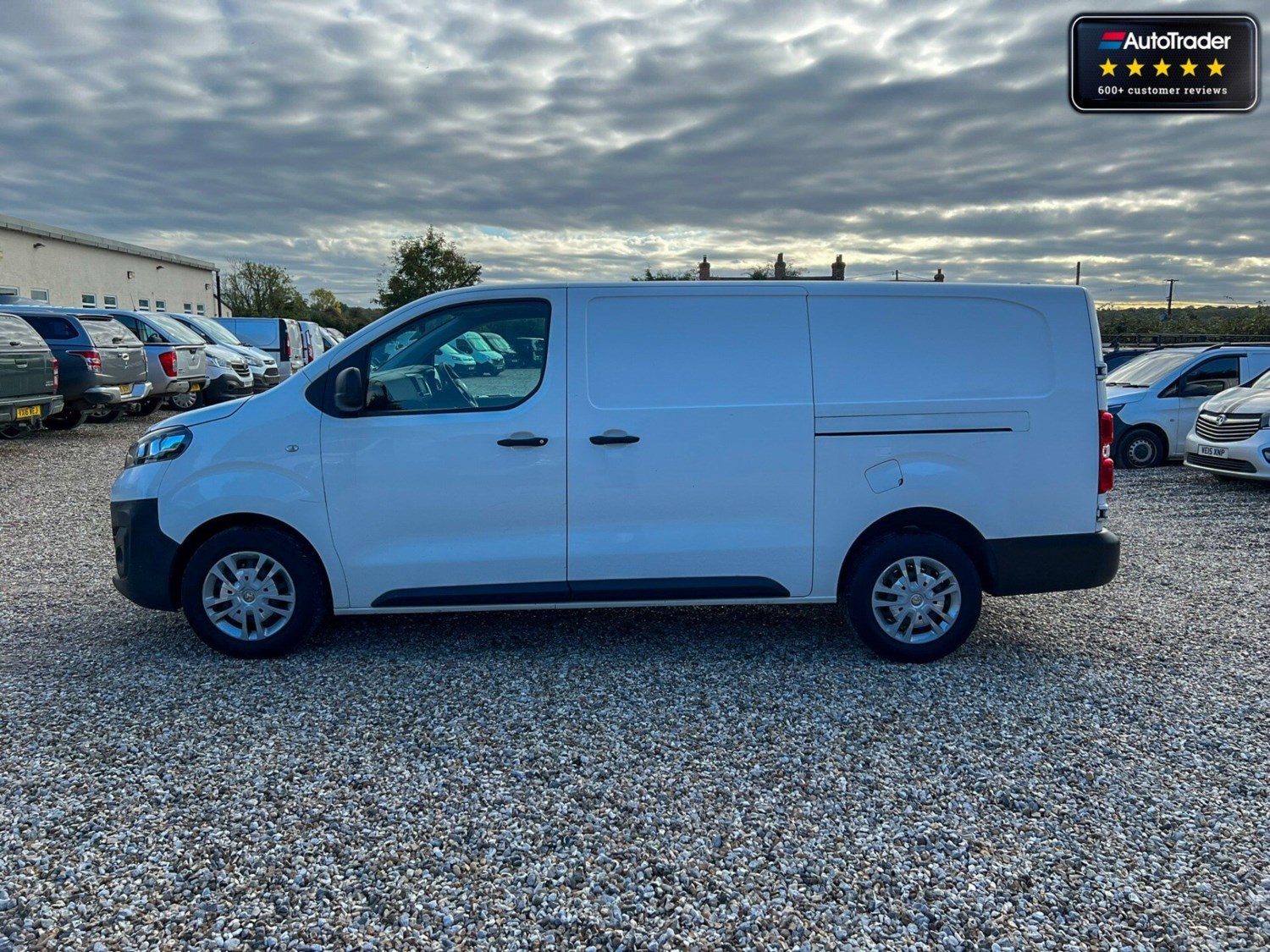 Vauxhall Vivaro Listing Image