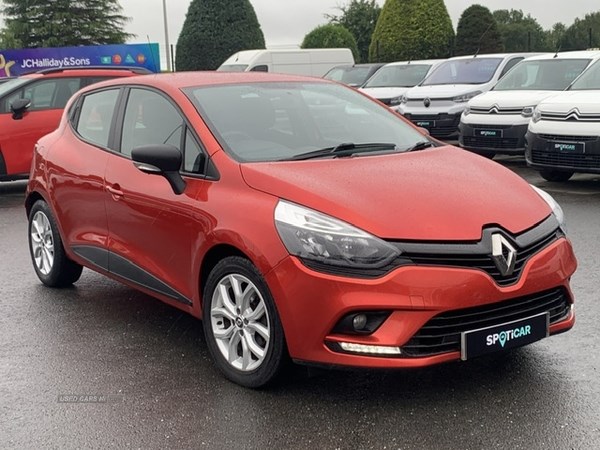 Renault Clio Listing Image