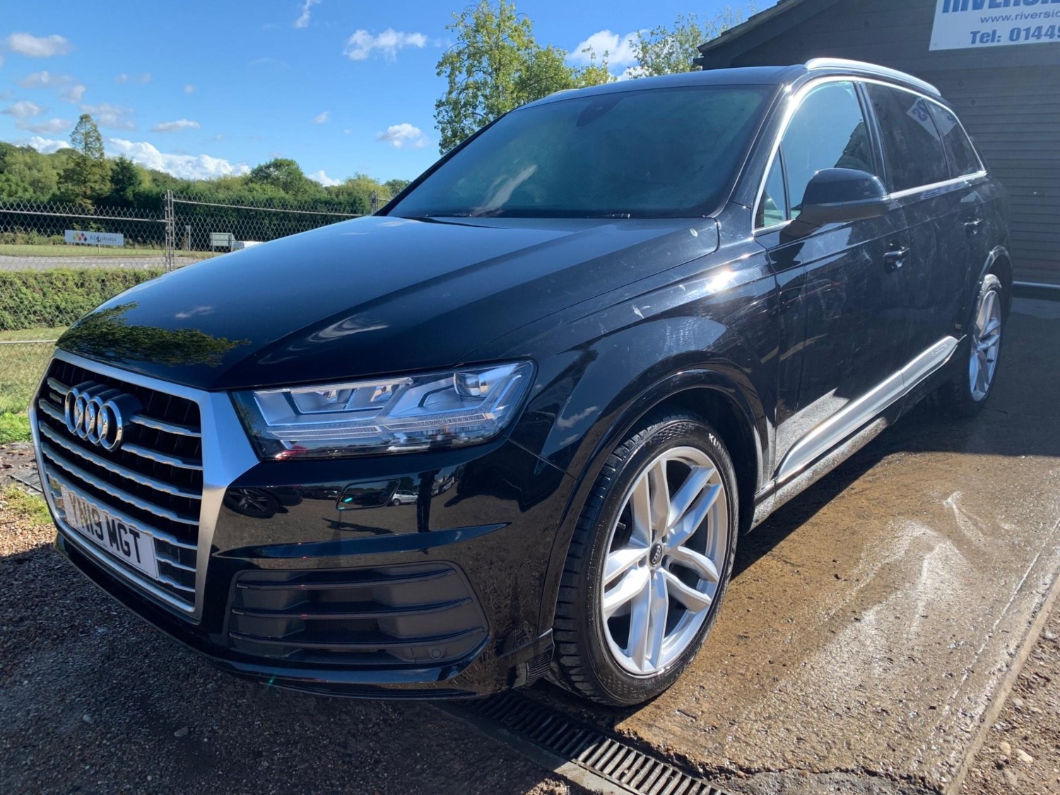 Audi Q7 Listing Image