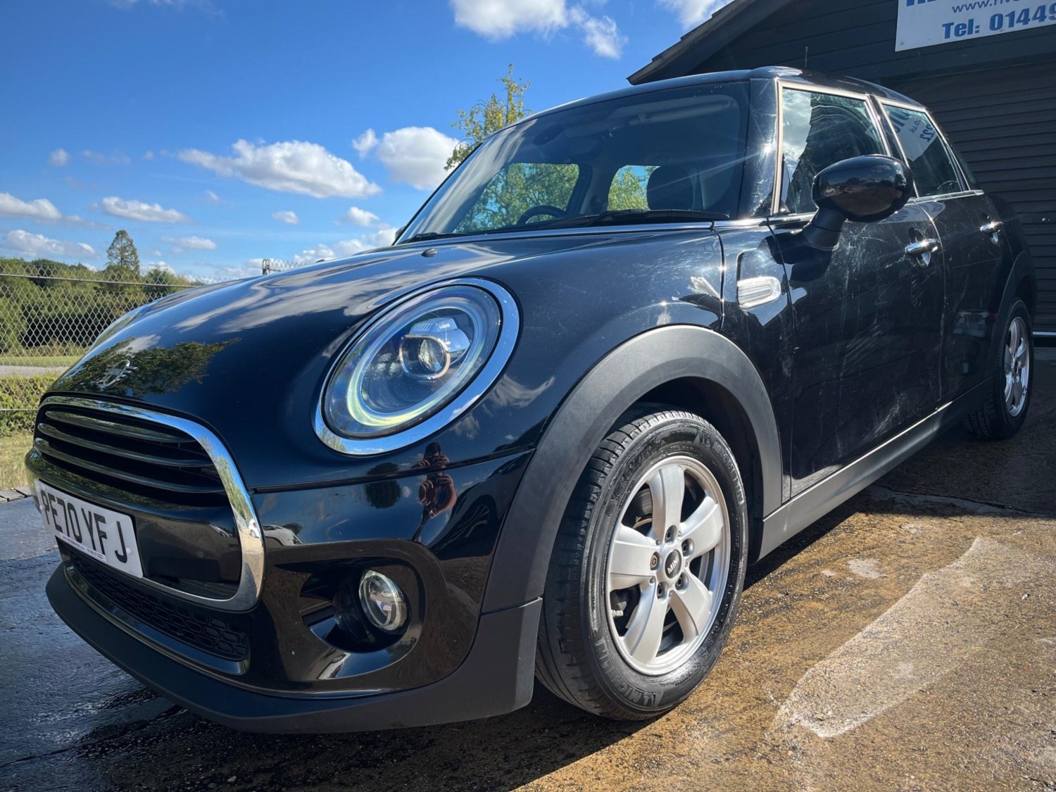 MINI Hatch Listing Image