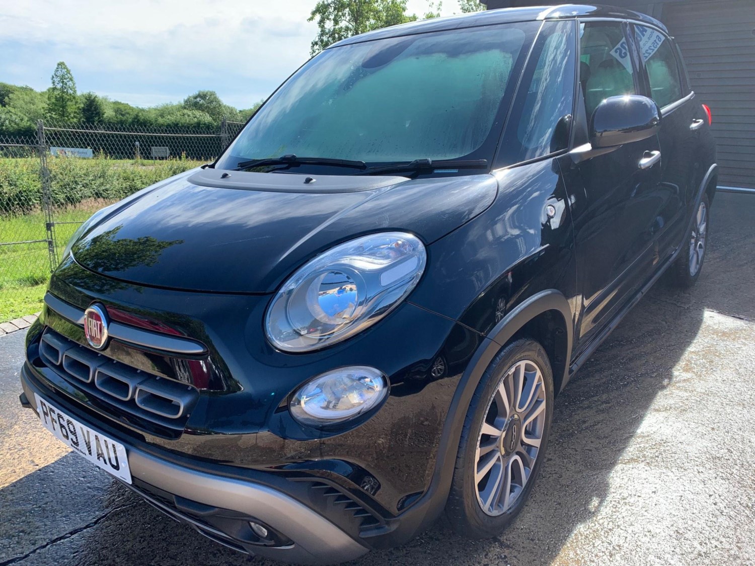 Fiat 500L Listing Image