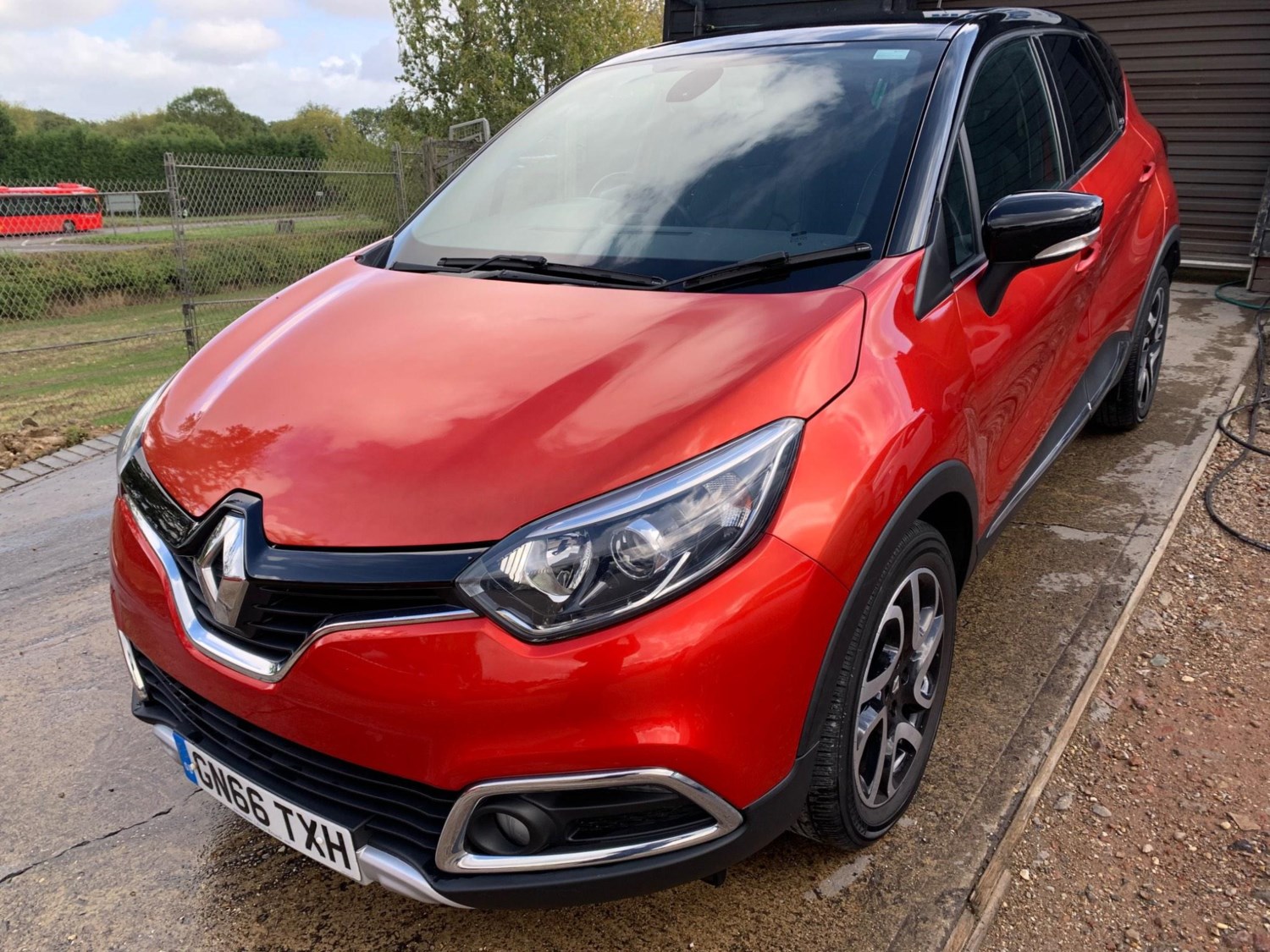 Renault Captur Listing Image