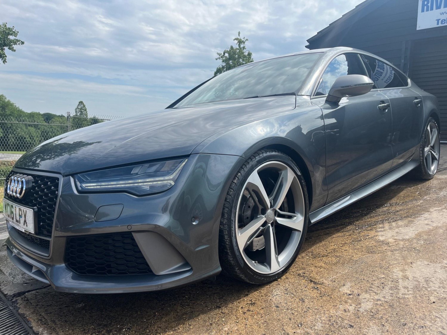 Audi RS7 Listing Image