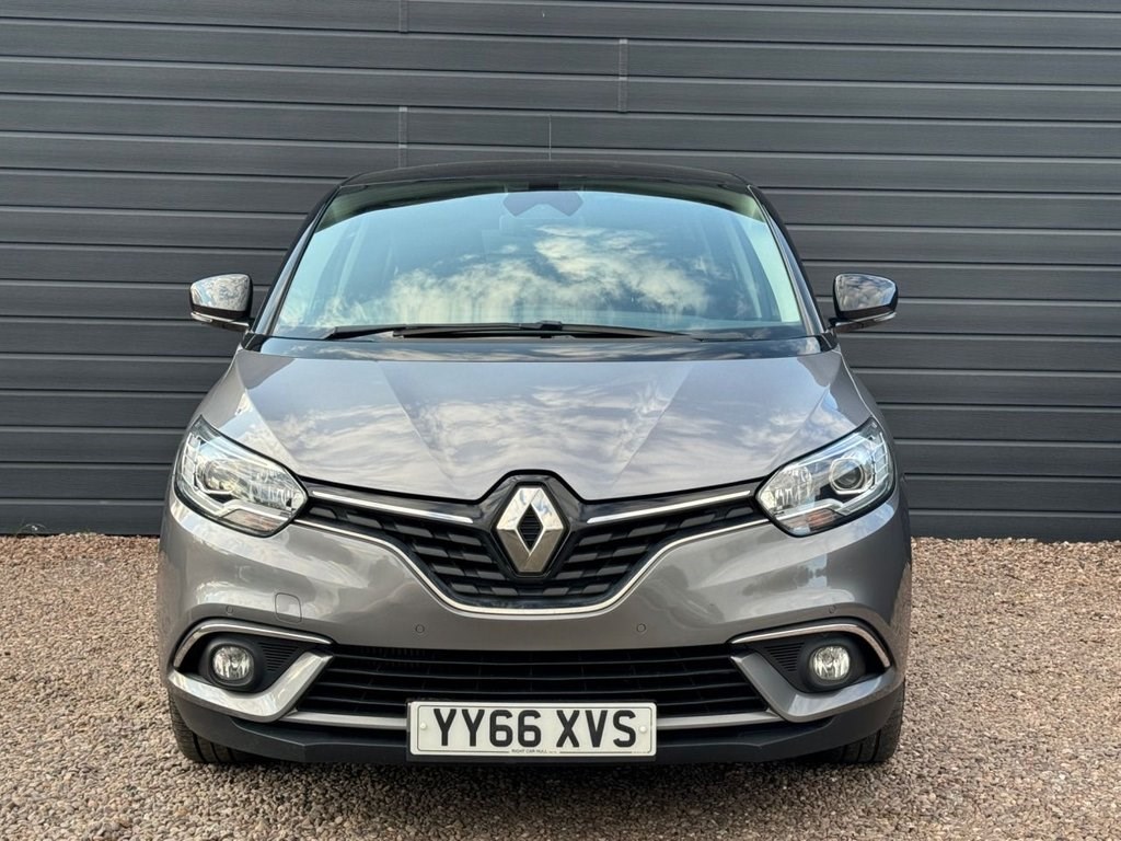 Renault Scenic Listing Image