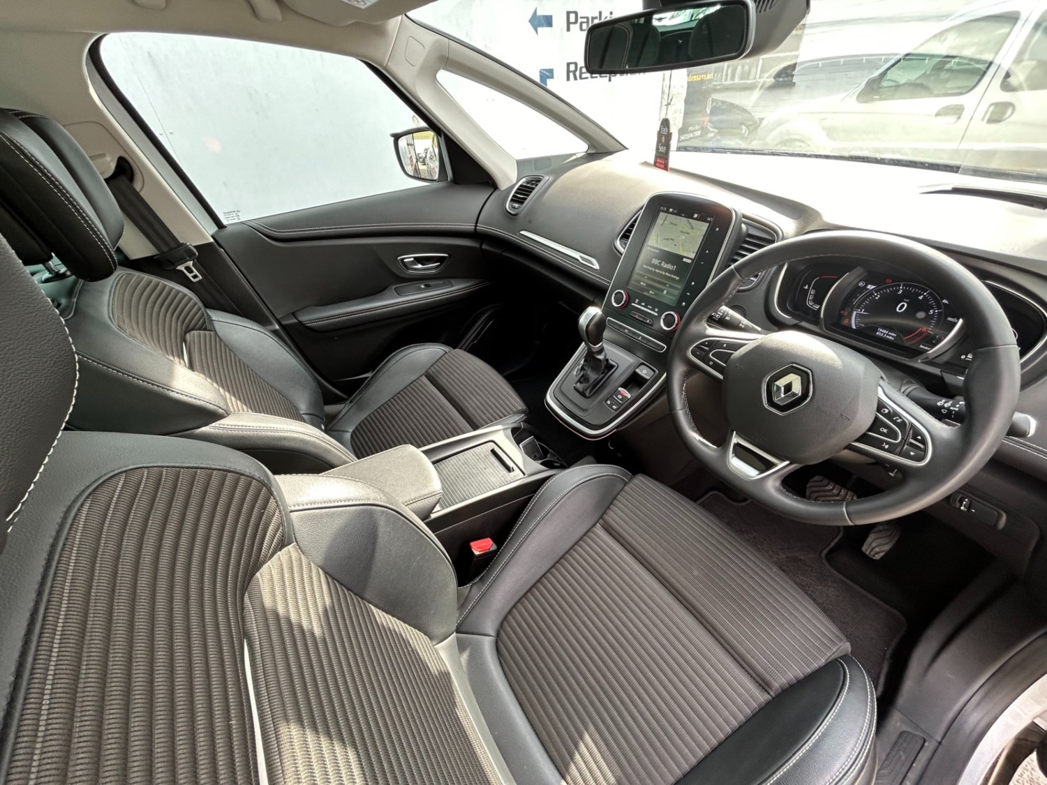 Renault Grand Scenic Listing Image