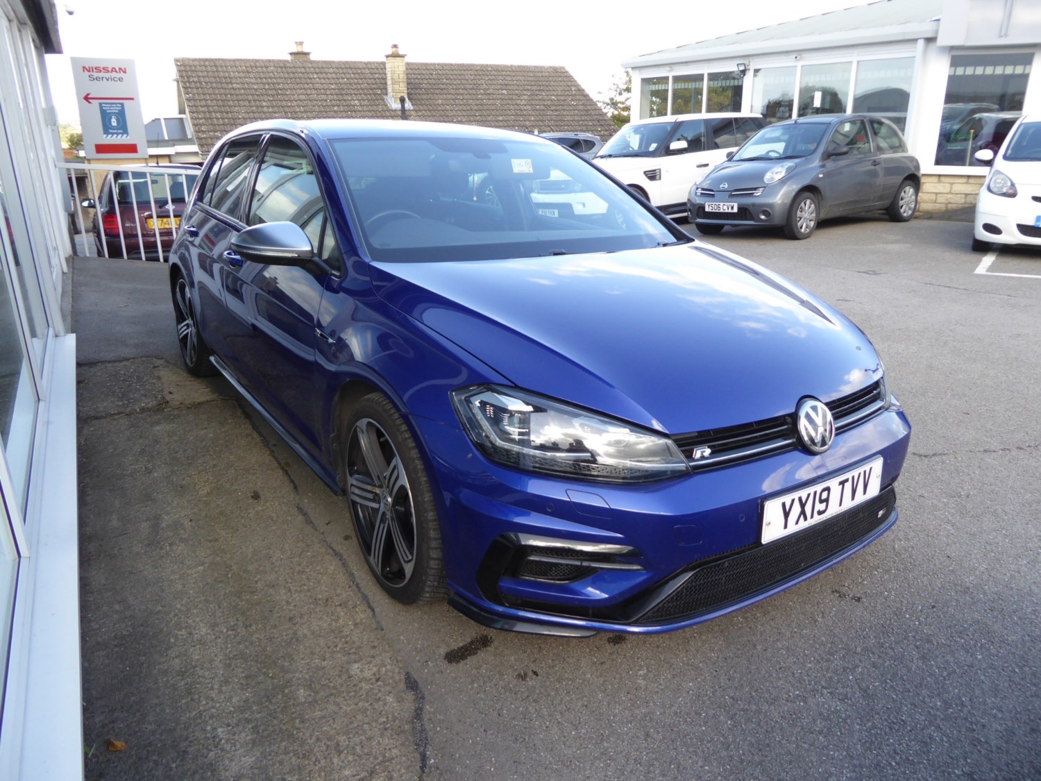 Volkswagen Golf Listing Image