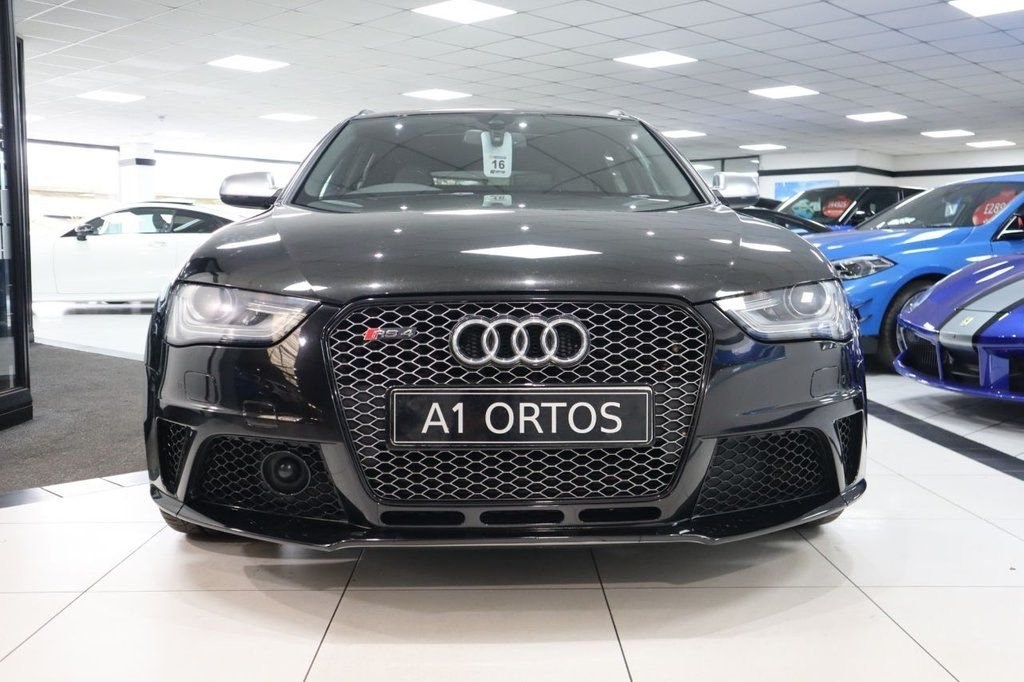 Audi RS4 Listing Image