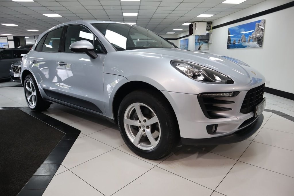 Porsche Macan Listing Image